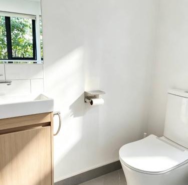 A New Home Near AKL AirportSleeps 7Free Parking in Auckland