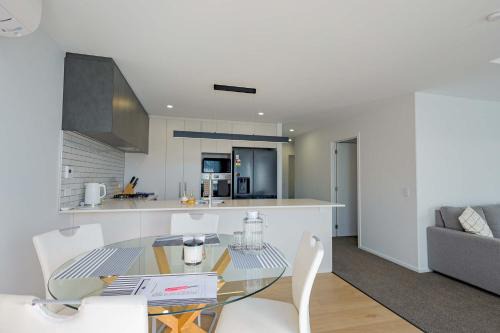 Comfortable Stay in Halswell Close to Shops & Park in Christchurch