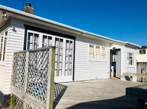 3 Bedroom House, Unit A in Auckland