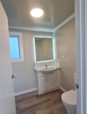 Peaceful 2BR Escape Walk to Bus Family Friendly in Christchurch