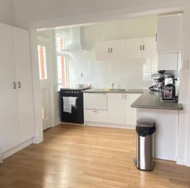 Rose Cottage - Espresso & Charm - 2 Bedroom Home in Dunedin