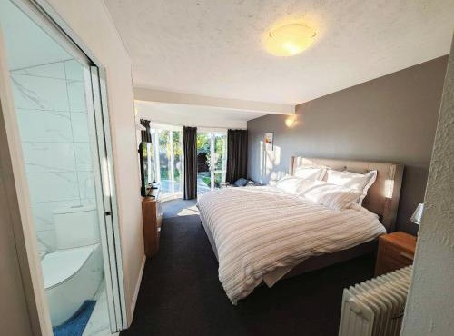Smart Stay Guest Suite - 8 Min to Airport - Convenient Location in Christchurch