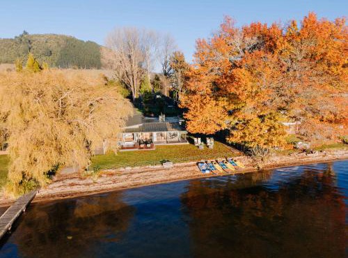 Stillwater Resort - Lakefront Estate with two dwellings spa pools SUPs - Sleeps 16 in Rotorua