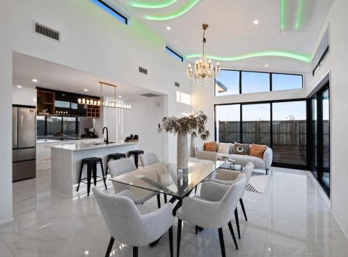 The Gem - 5 bedroom brand new house in Christchurch
