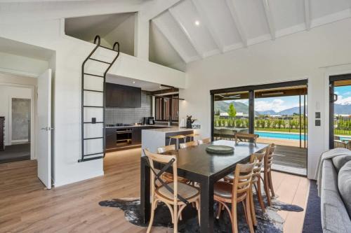 The Wanaka Luxe Pool House - Sleeps 10 in Wanaka