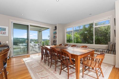 Spa and Surf Retreat - Langs Beach Holiday Home