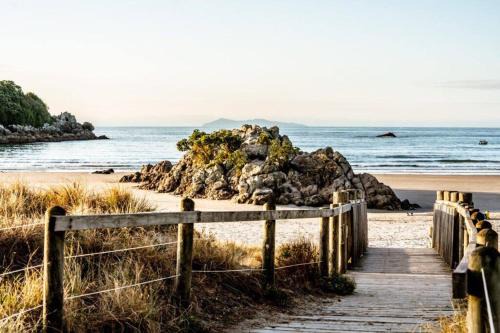 Beachfront Marine Parade in Tauranga