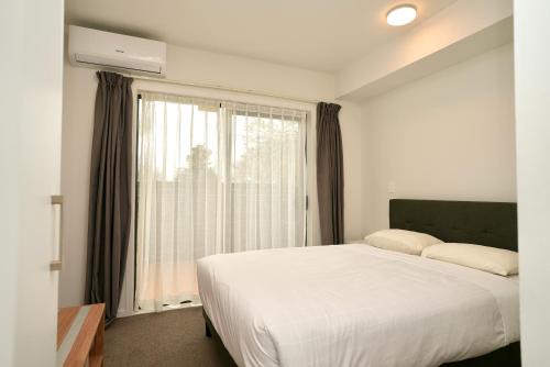 Yates Park Motel