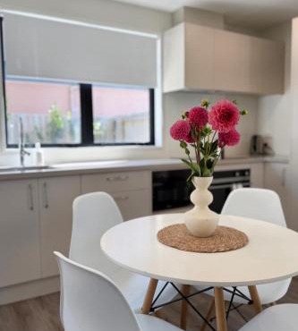2BR Apartment-Sleeps 6-Parking & Pets in Christchurch