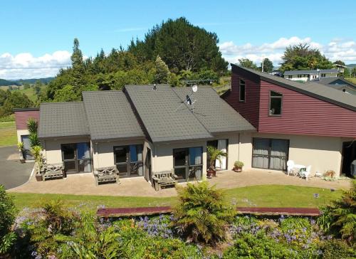 Waitomo Golfstays B&B