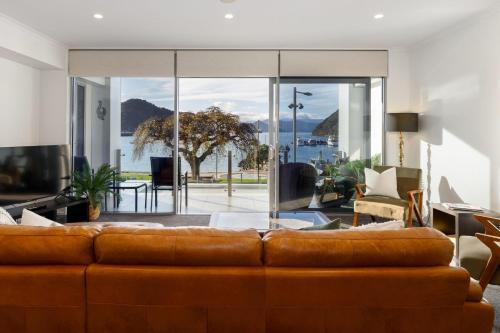 Picton Waterfront Oxley's Luxury Apartment in Picton