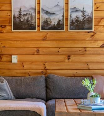 3KM To Downtown And Waterfront. Sunny Deck With Views From Hilliside Home in Queenstown