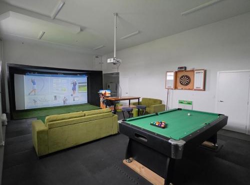 Franklin's own Stay n Play Golfers dream! in Auckland