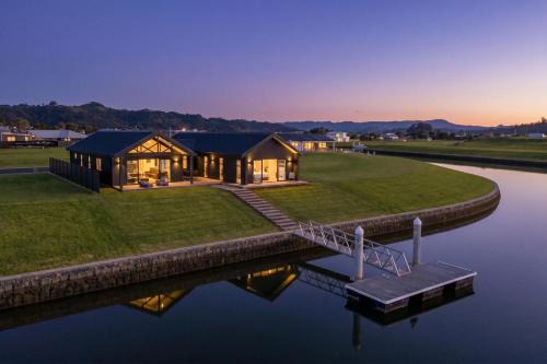 The Mooring - Private Jetty Whitianga Waterways