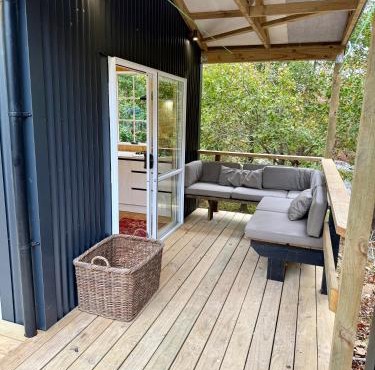 Private Country Lodge all to yourself - Crabtree Farm, Clevedon, Auckland in Clevedon