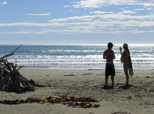 Romantic Raupo Beach Luxury Escape in Akaroa