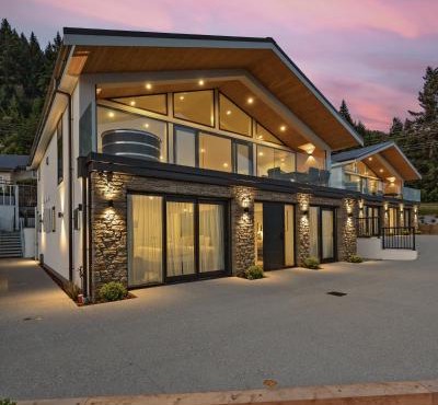 Aspen View and The Hideaway in Queenstown