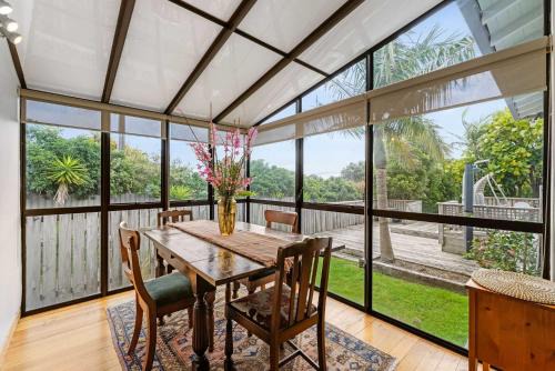 Cabbage Tree Cottage in Papamoa