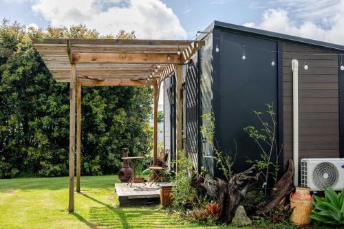 Deloraine Tiny Retreat by Tiny Away