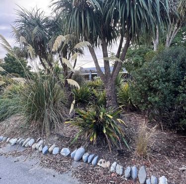 Poplar Estate cottage retreat Cromwell Central Otago in Cromwell