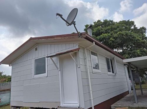 2 Doulbe and 2 Sofa Beds Garden Charlet B in Rotorua
