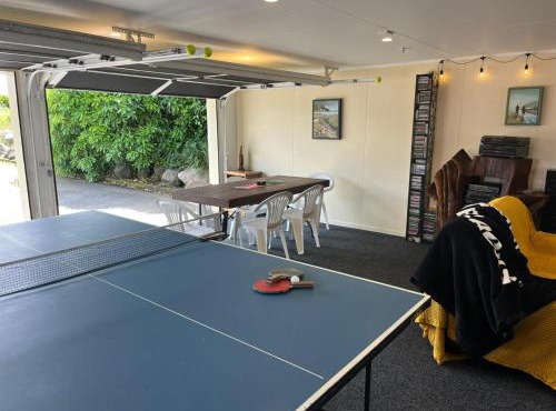 Mount Taranaki Basecamp 4BR Farmhouse & Games Room