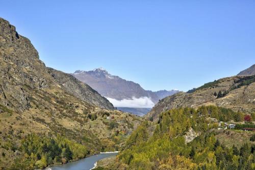 Residence Du Parc - Apt 5 at the base of Coronet Peak in Queenstown