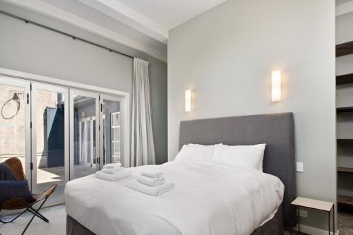 Renovated 3BR Apartment in CBD