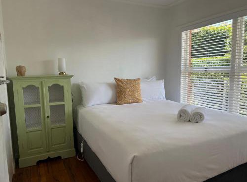 Devonport Comfort by Bespoke Stays in Auckland