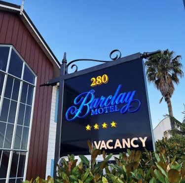 Barclay Motel