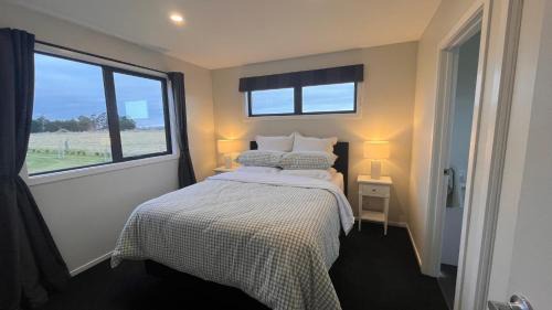 Woodstock Escape to the Country in Burnt Hill