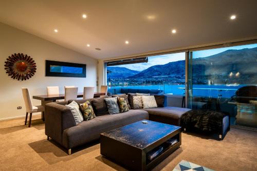 2 Lakeview Heights in Wanaka