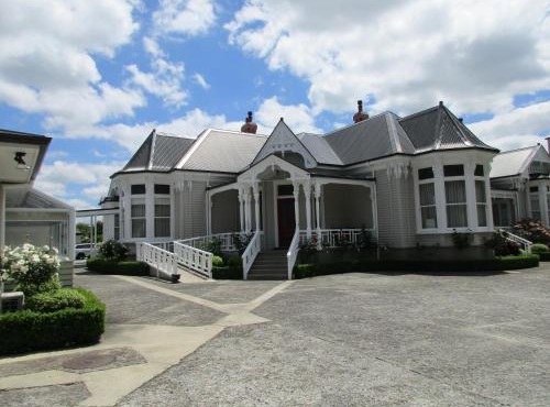 Valmai House & Motel Cambridge