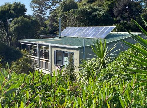 Tree House in Great Barrier Island