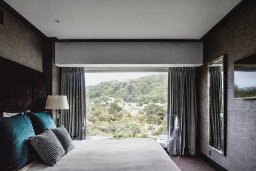 The Residence Suite at Bolton Hotel
