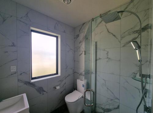 BEHOME - Modern Guest Suite