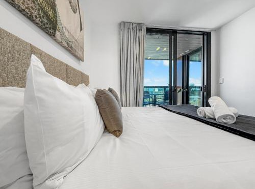 Ellerslie Sanctuary- Modern, quality apartment
