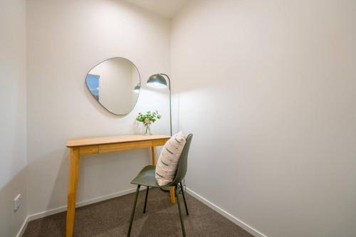 Sophisticated One-Bedroom Hotel Suite in Parnell