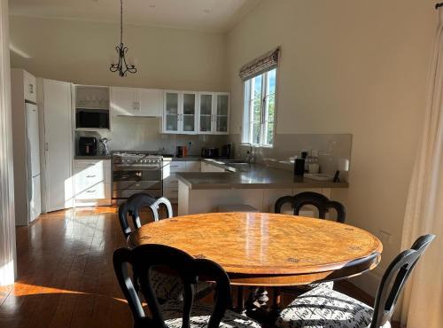 Central Blenheim Villa in Blenheim