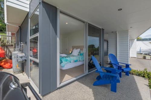 Maraetai Couples Retreat - Omana Beach Apartment