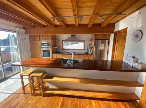 Glacier Rock Lakeview House in Lake Tekapo