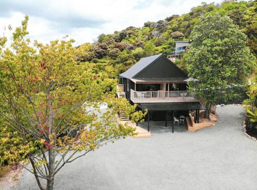 Tui & Nikau Cabins in Mangawhai