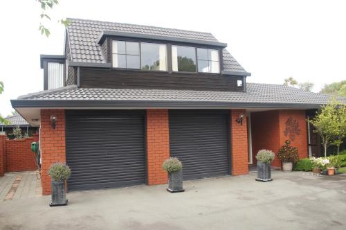4B on REARSBY in Christchurch