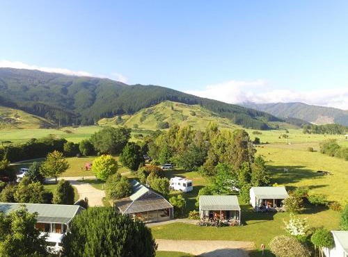 Smiths Farm Holiday Park in Linkwater